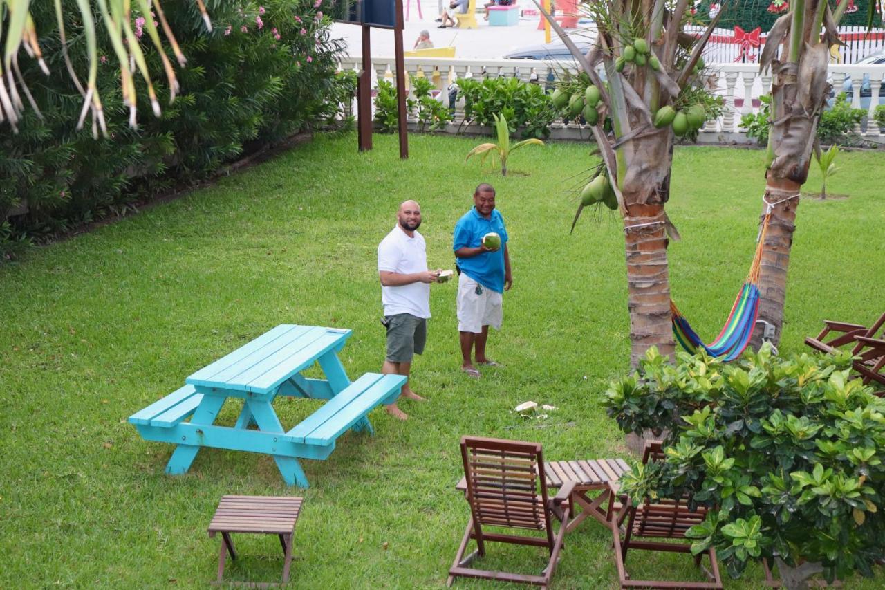 Parham Plaza Hotel San Pedro  Exteriör bild